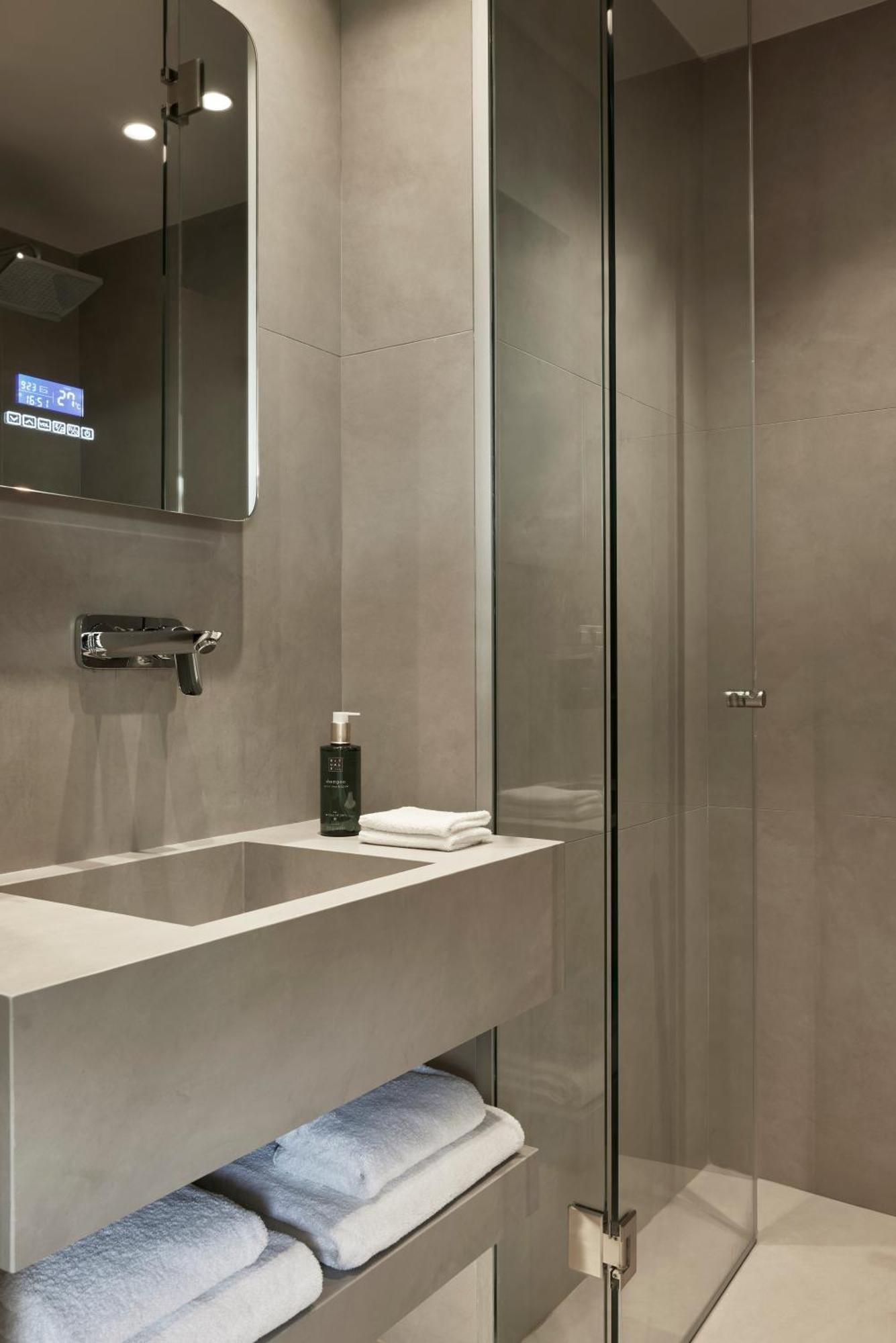 Amira Luxury & - Adults Only Hotel